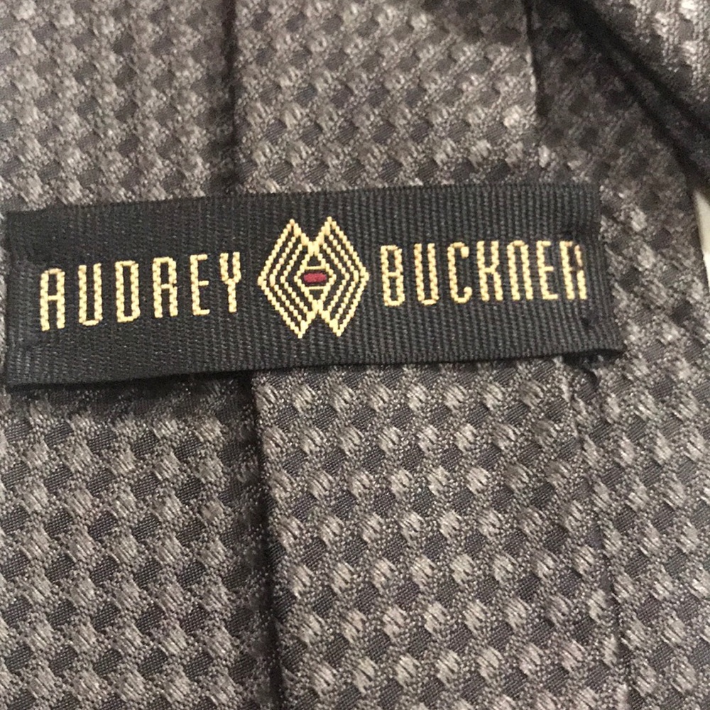 Audrey Buckner silk tie - Picture 5 of 6